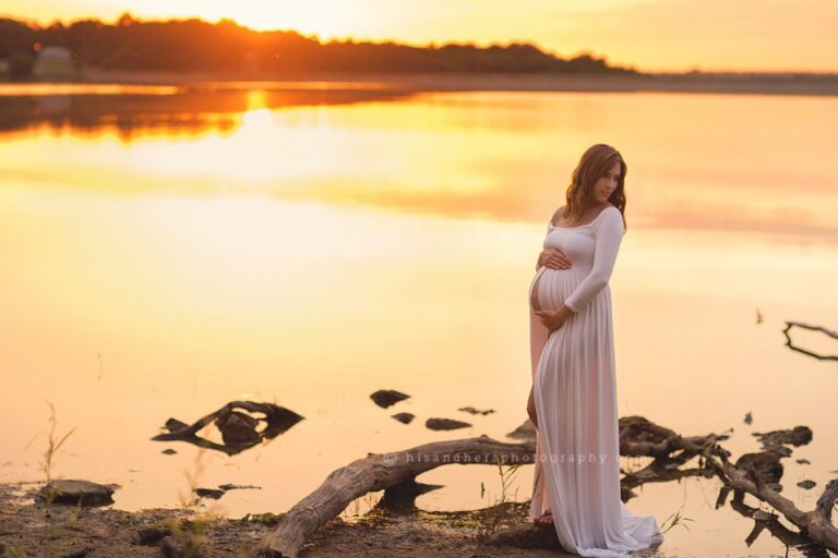 des moines iowa maternity photographer pregnancy portrait belly pictures photography iowa