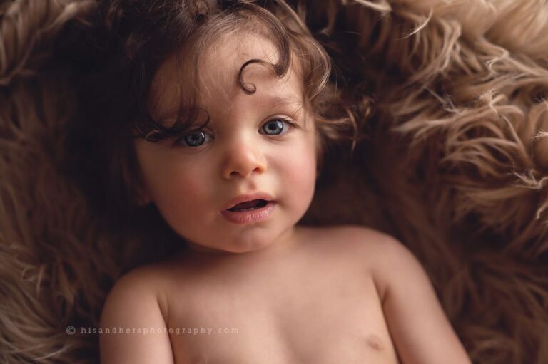 des moines iowa child photographer children's photo session 1 year old pictures des moines iowa best child baby photographer iowa