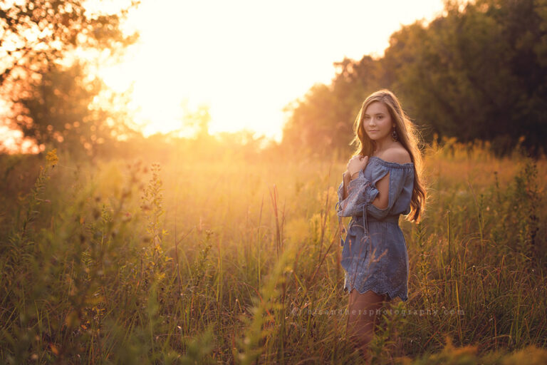 des moines iowa senior pictures senior portraits iowa, yearbook graduation photos, fresh modern senior pictures, senior pics, best iowa senior portrait photographer