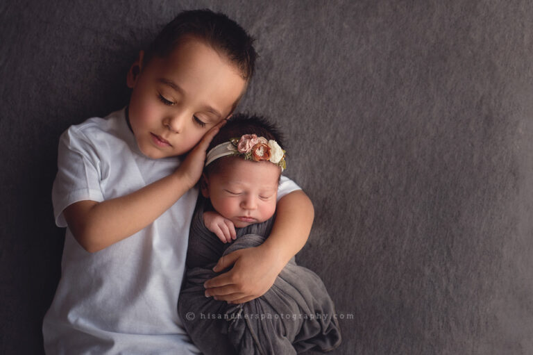 des moines iowa newborn baby photographer photography pictures portraits photography studio