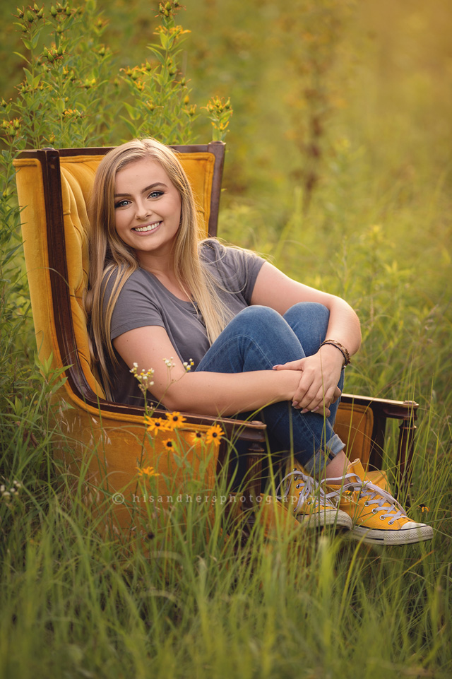 high school senior portraits pictures yearbook des moines iowa photographer best senior pictures photographer