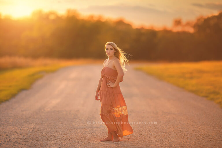 iowa high school senior pictures senior portraits photographer des moines high school seniors class of 2019 2020 2021