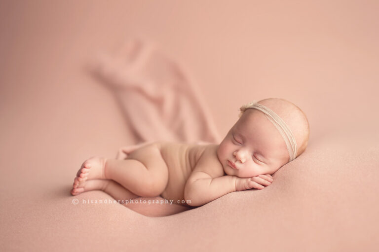 des moines iowa newborn photographer baby photography best iowa newborn photographer