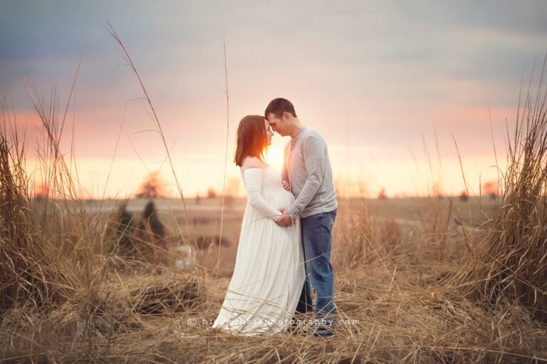 des moines iowa maternity photographer pregnancy portrait belly pictures photography iowa